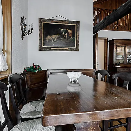Luxury Apartment- Stunning Mountain View Apartment *