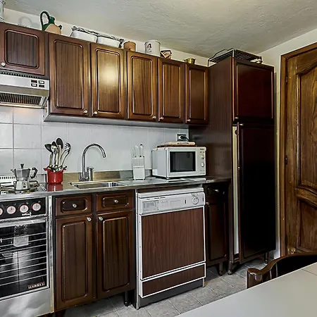 Luxury Apartment- Stunning Mountain View *