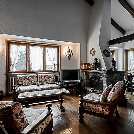 Luxury Apartment- Stunning Mountain View Apartment *